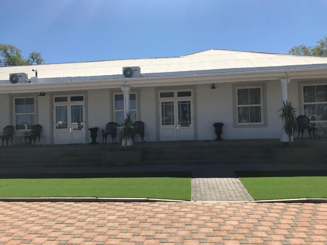 French Karoo Guesthouse Beaufort West Extérieur photo